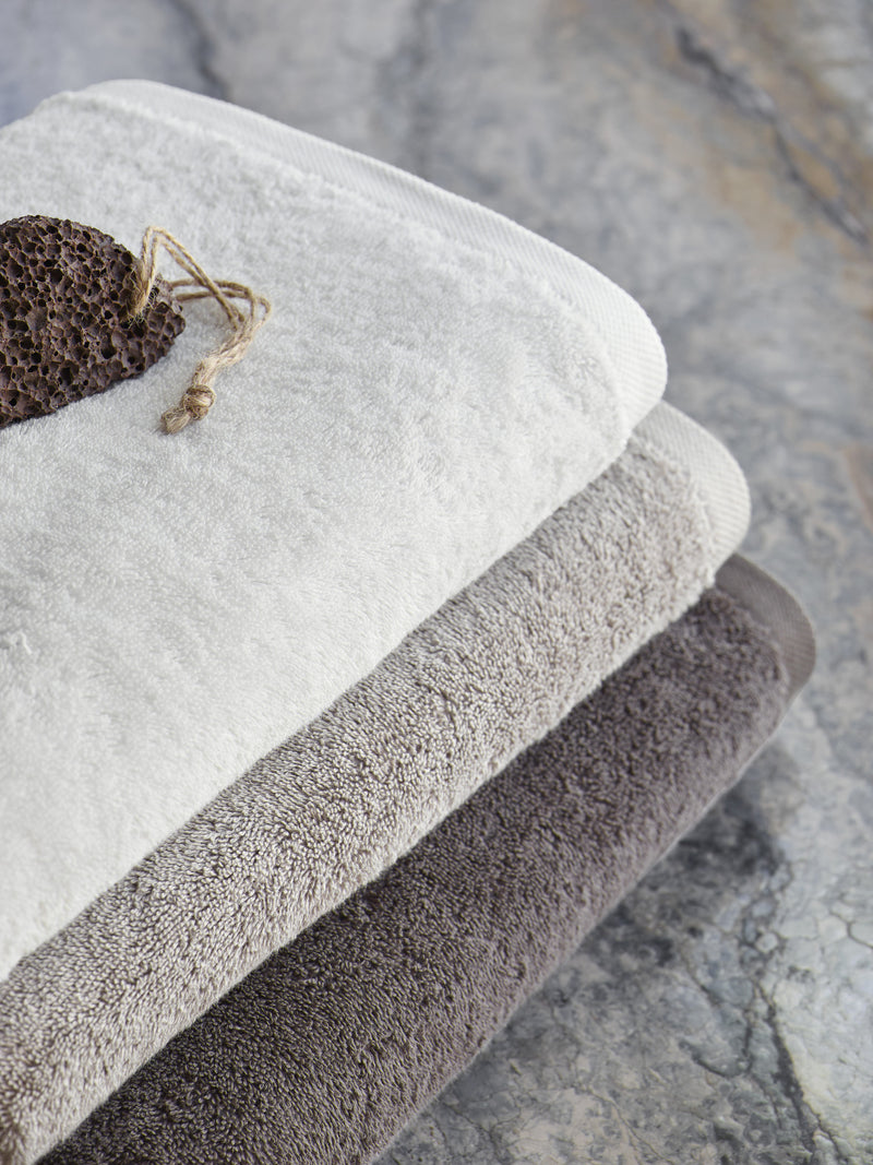 Aquanova London 30x50cm Guest Towel - Truffle