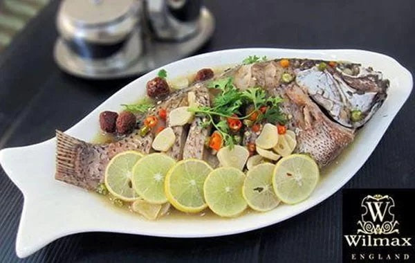 Wilmax 46cm Fish Plate - White