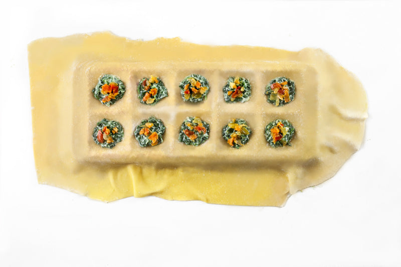 Ibili Round Ravioli Mold with Rolling Pin - Red