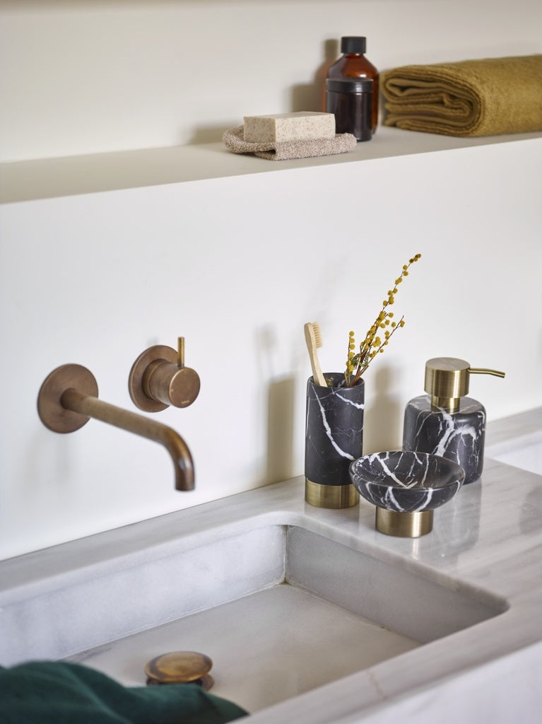 Aquanova Nero Toothbrush Holder - Black