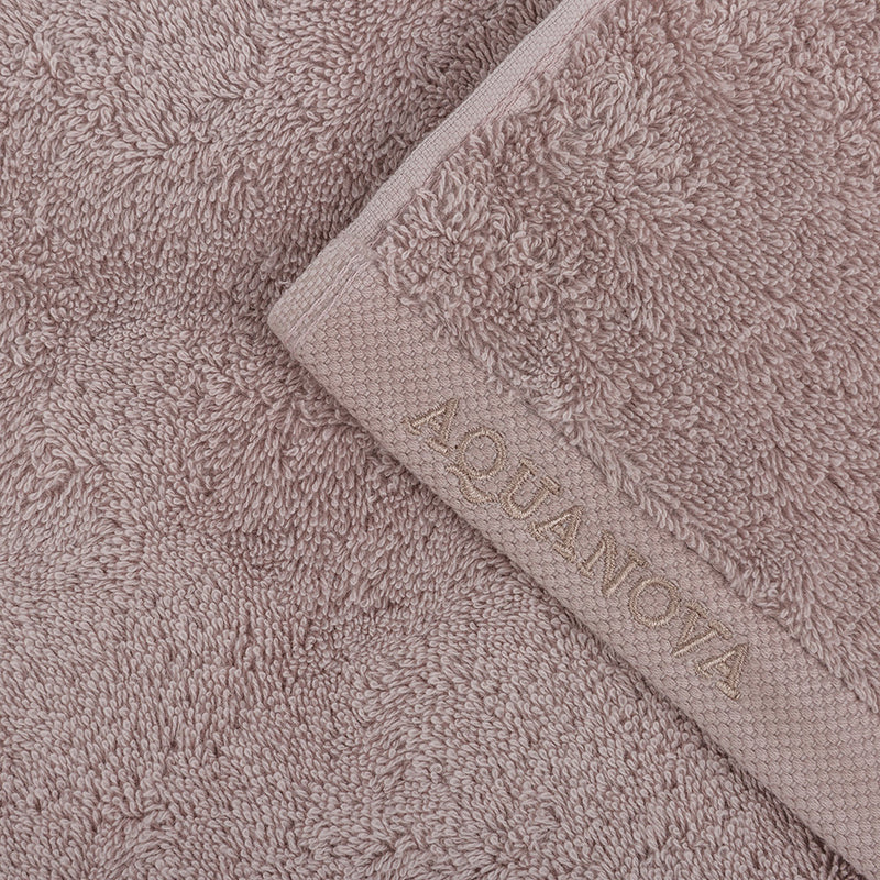 Aquanova London Dusty Pink Bath Towel - 70 x 130 cm