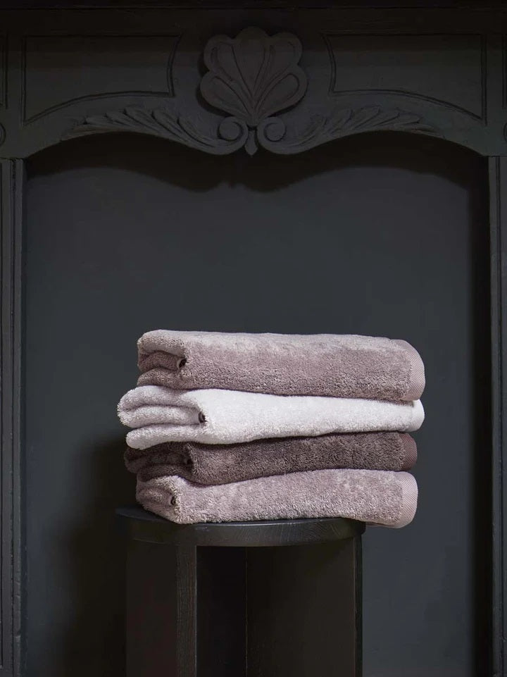 Aquanova London 70x130cm Bath Towel - Malva